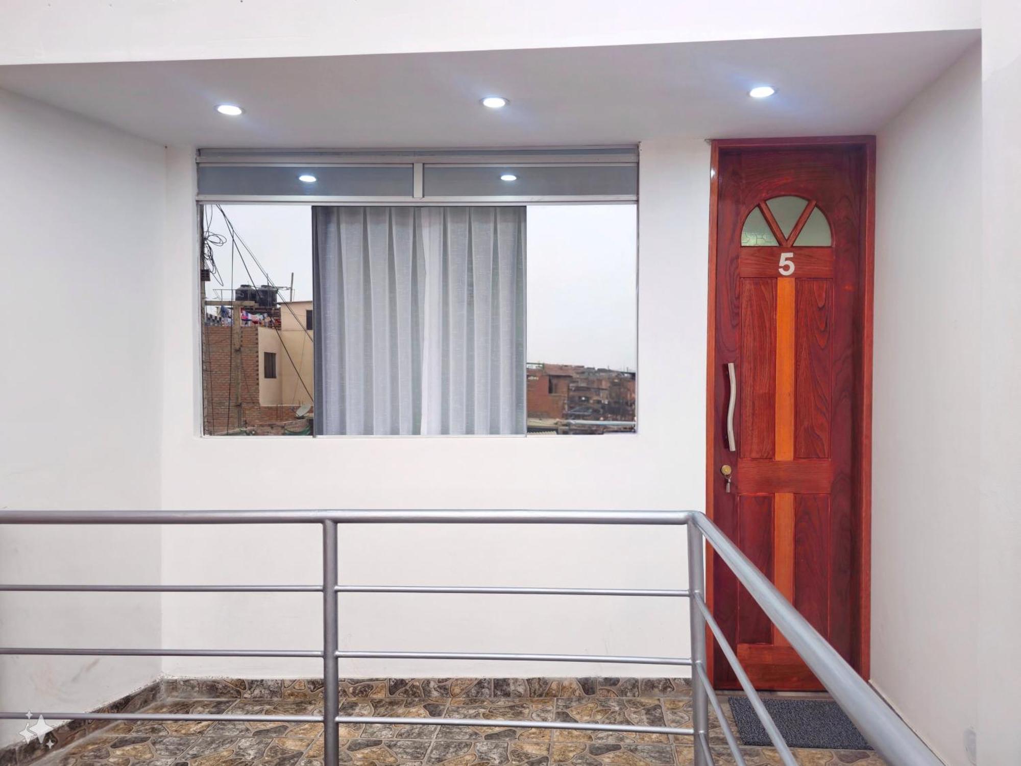 Hospedaje Celerina & Elio ลิมา ภายนอก รูปภาพ
