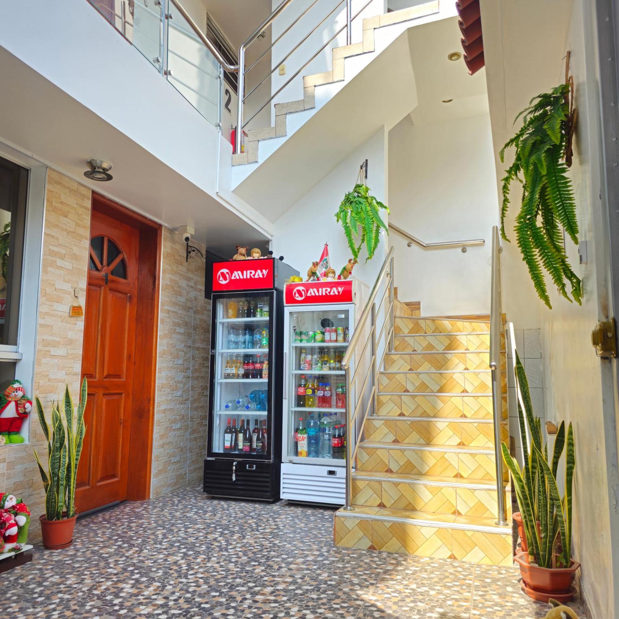Hospedaje Celerina & Elio ลิมา ภายนอก รูปภาพ